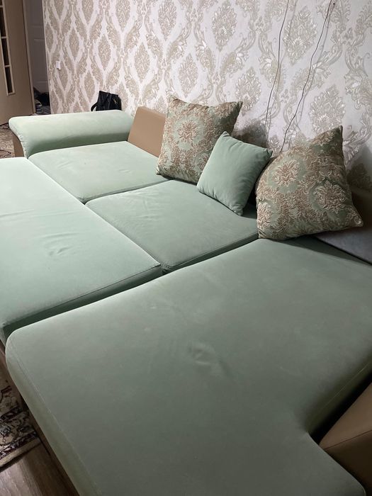 Продам Диван 280см,Срочно!