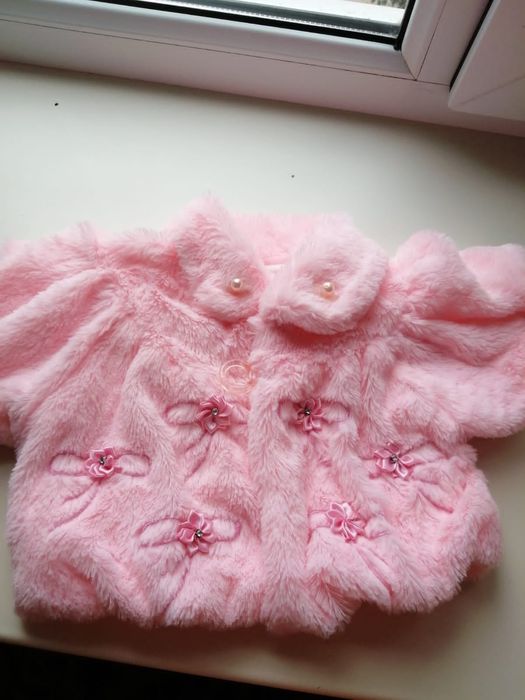 Продам платье с меховой накидкой