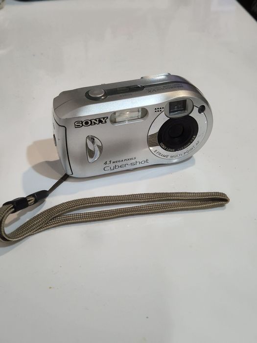 Aparat foto/ camera digitala Sony