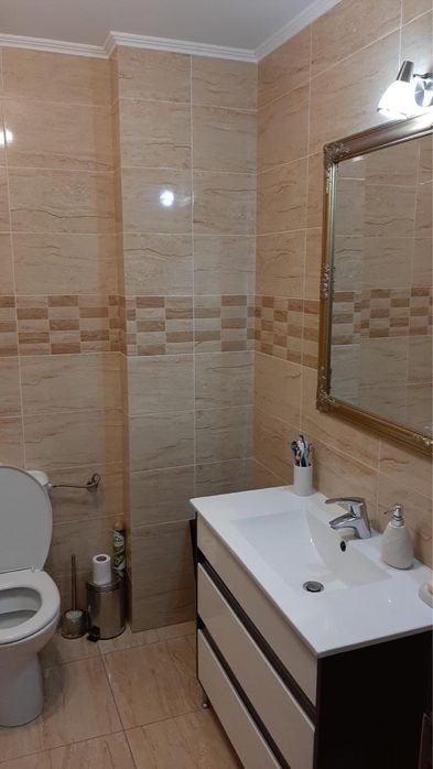 Inchiriez apartament cu 2 camere-Floresti str Avram Iancu nr 408 i