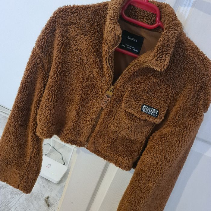 Jacketa pufoasa maro