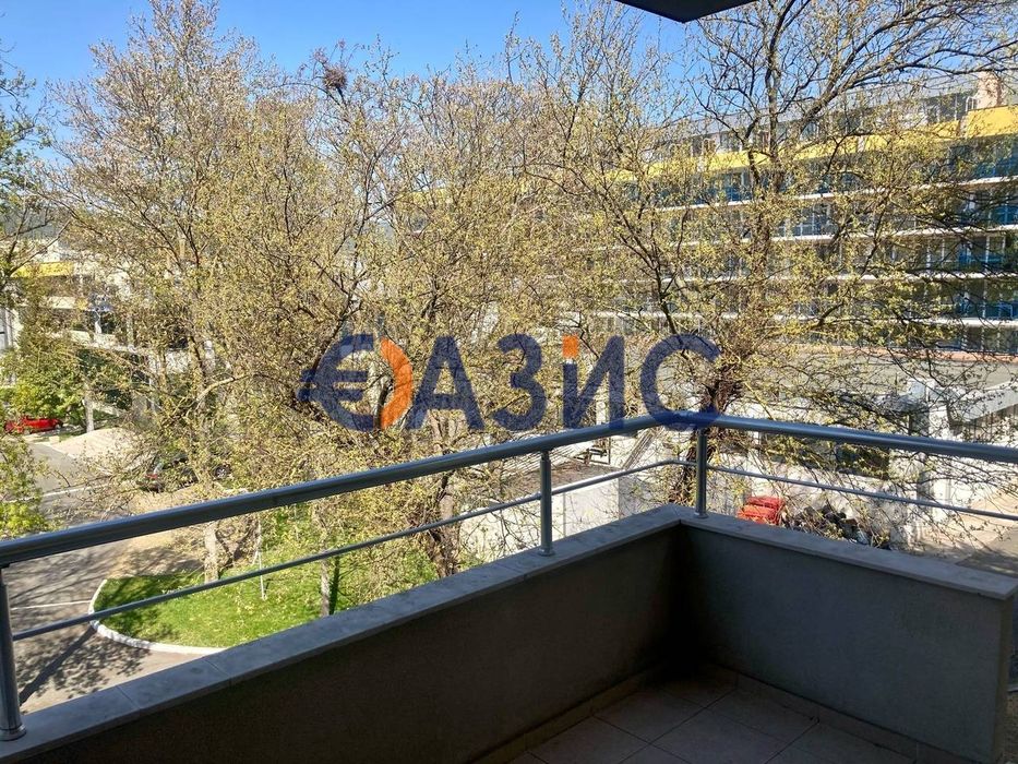 Продава се Двустаен апартамент в к.к. Слънчев бряг - 75 кв.м за 1174 €/кв.м - Снимка #2