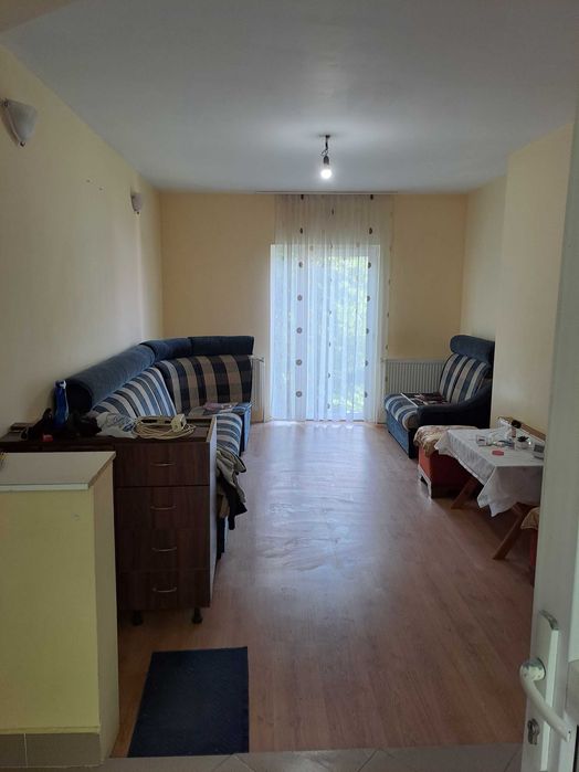 Casa si teren de vanzare