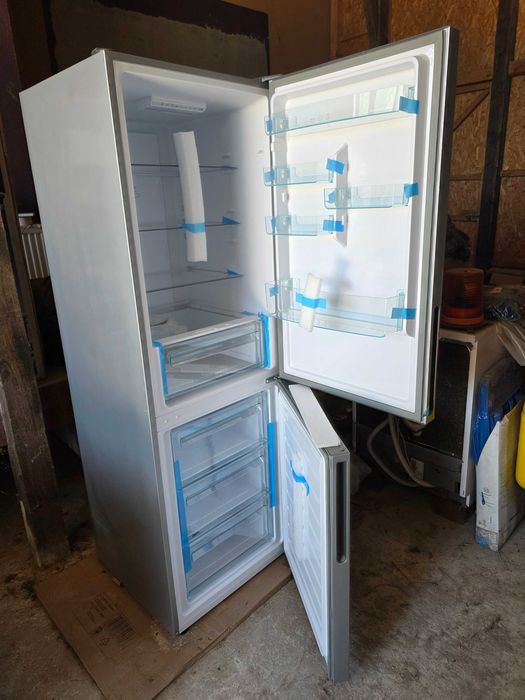 Combina frigorifica Candy CCE7T618ES