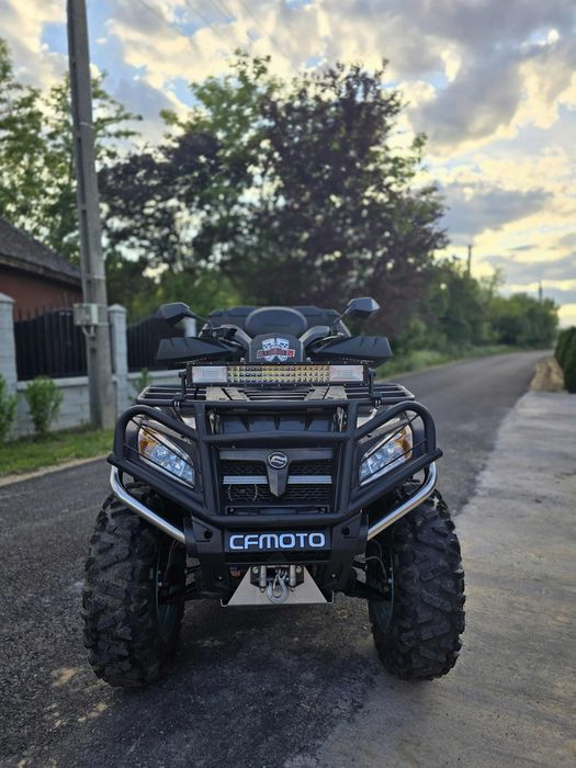 Vând cf moto 800 (X8)