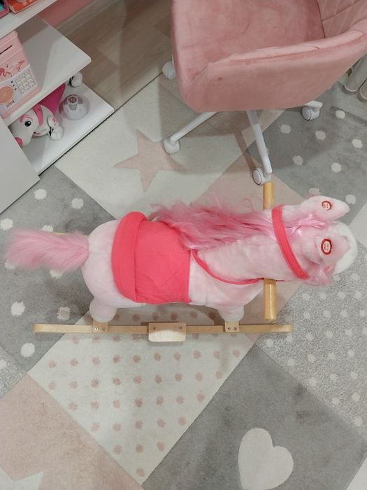 Детска плюшена люлка-конче MONI