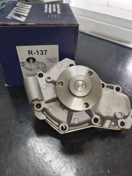 Воднa помпa за Рено