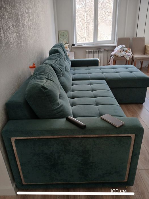 Продам угловой диван