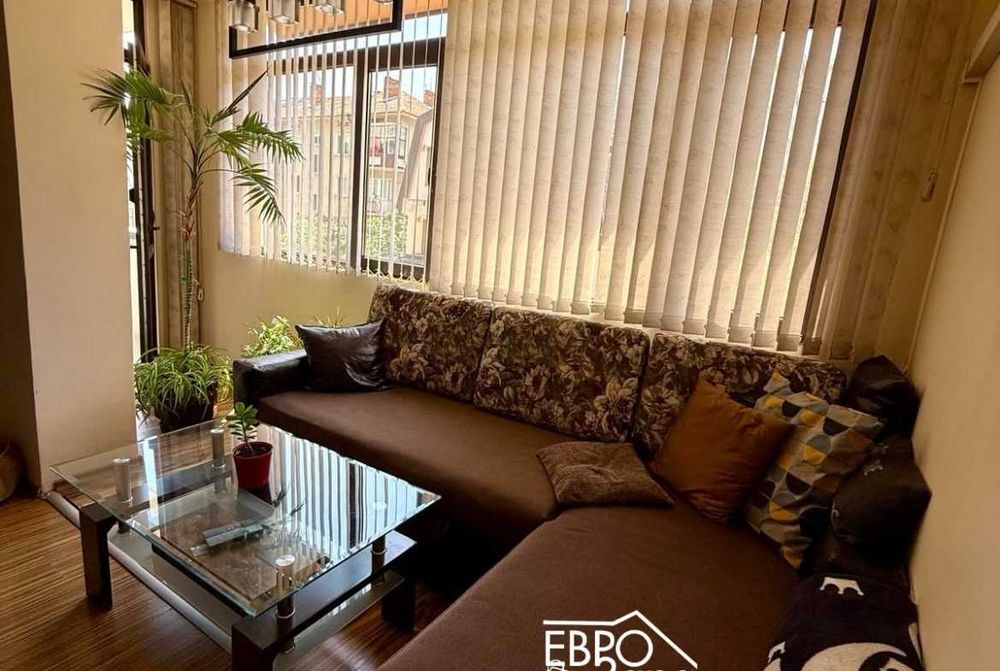 Продава се Четиристаен апартамент в Стара Загора, Център - 148 кв.м за 1345 €/кв.м - Снимка #1