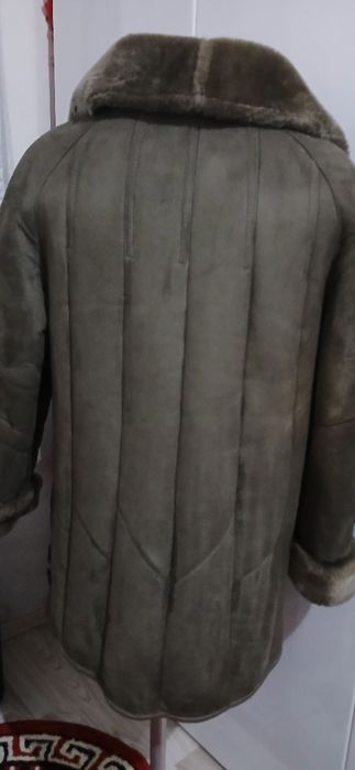 Cojoc damă are culoare kaki