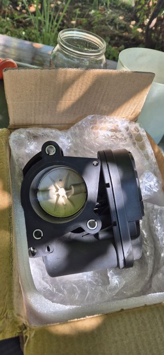 Дроселова клапа за пежо 1.6 109к.