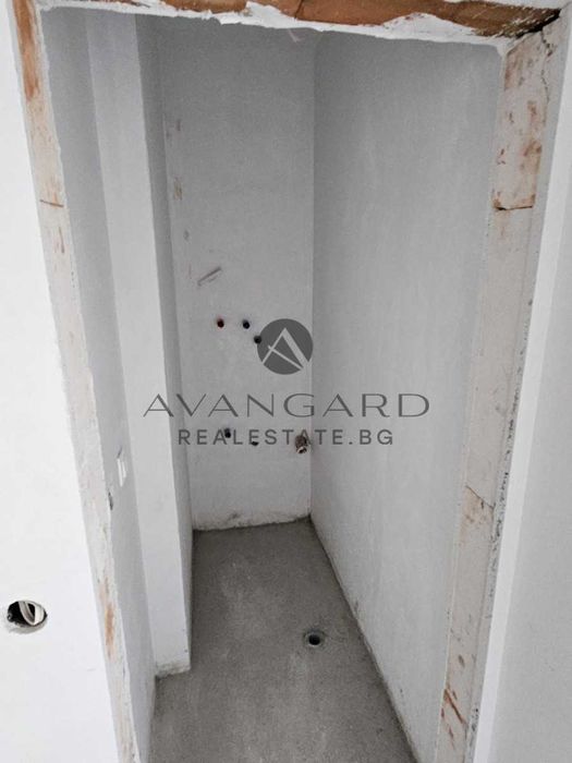 Продава се Двустаен апартамент в Пловдив, Коматево - 64 кв.м за 2110 €/кв.м - Снимка #3