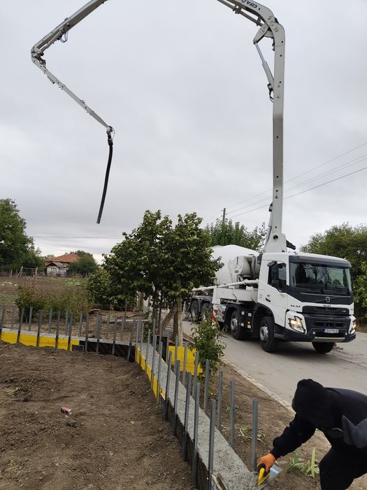 Бетонни огради и фондаменти