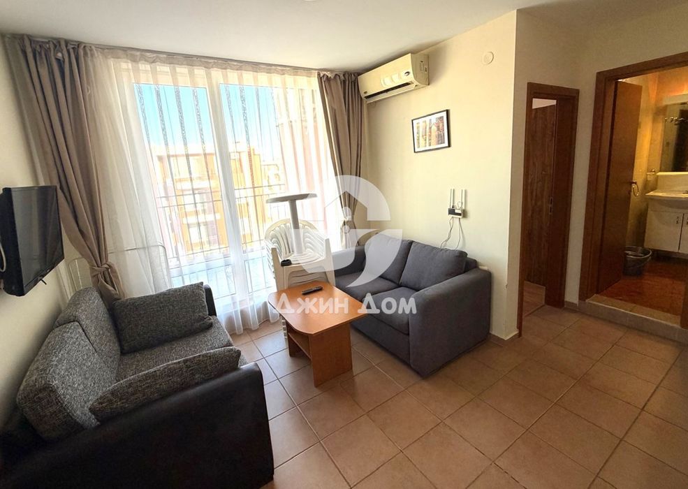 Тристаен апартамент в к-с „Холидей Форт Голф Клуб“, к.к. Слънчев бряг