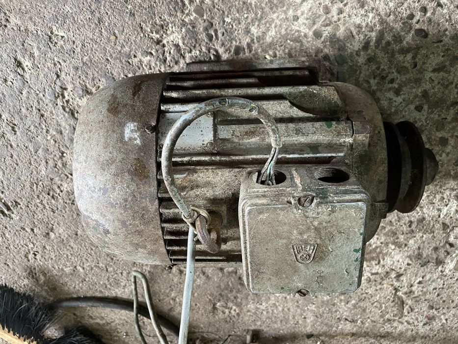 Motor trifazic 2.2kw, 3000 rotatii