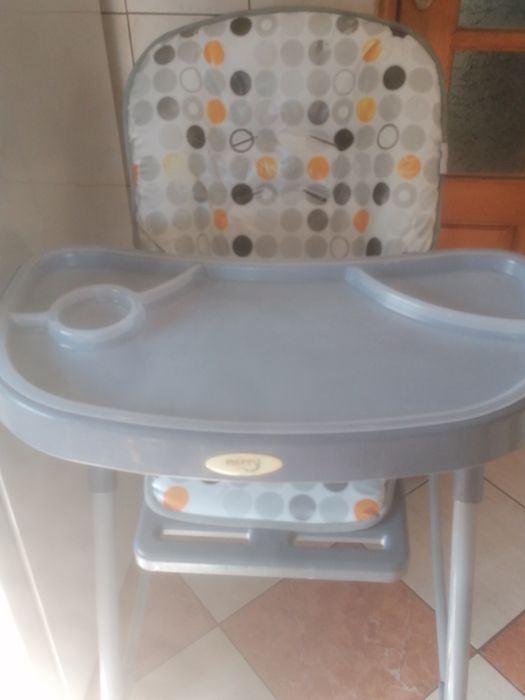 Scaun masa bebe diversificare