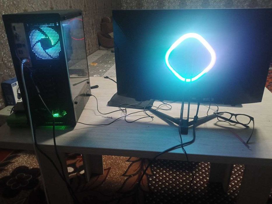 Computer :  Rtx 5060 , monitor 300hz curved ,i5--14400f .