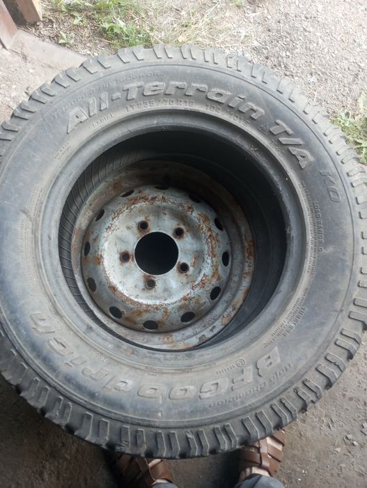 Продам резину на 16