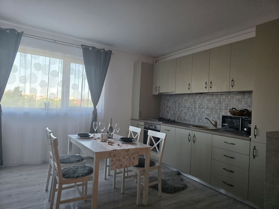 Închiriez apartament 2 camere proprietar