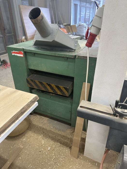 Продавам щрайхмус и фреза Родопи