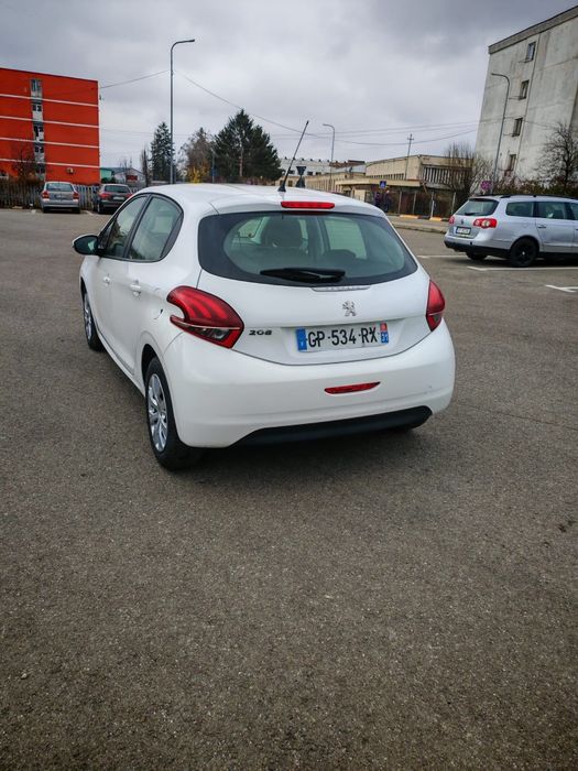 Peugeot 208 2017 1.6 euro blue hdi