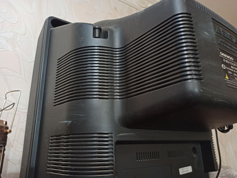 Продаётся телевизор Daewoo кинескопный кинескопный