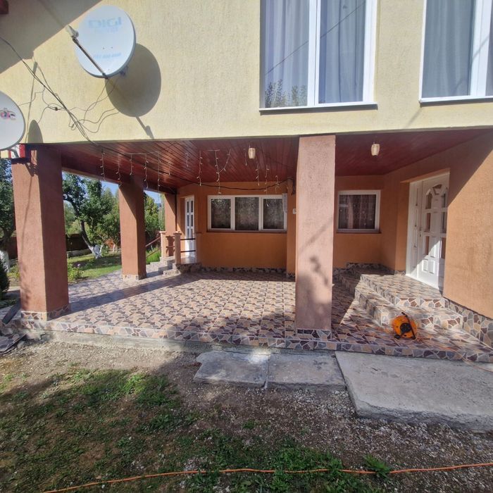 Casă 400 m² cu teren 18.000 m², Hodoșa – Harghita | Mobilată, renovată