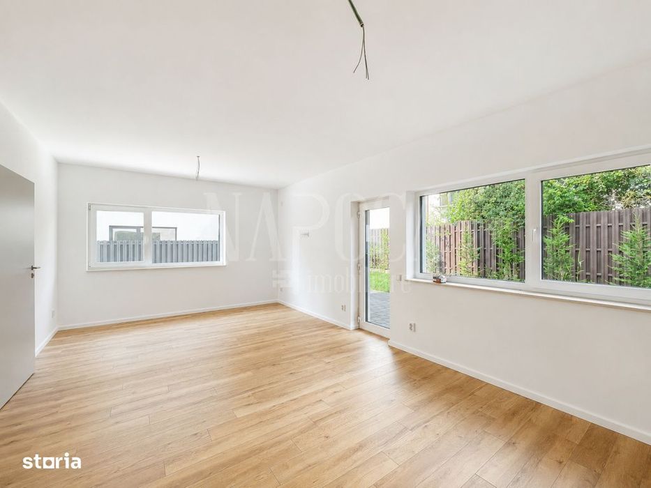 Casa 4 camere de vanzare in Floresti