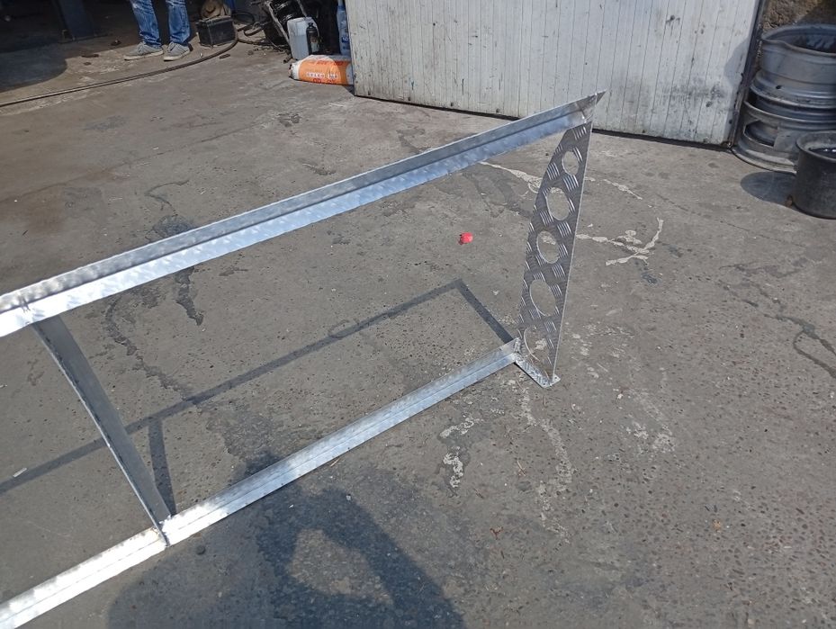 Sudura  garduri ,porti ,orice tip casnica sau auto