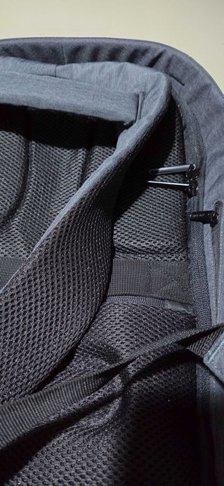 Rucsac antifurt XD Design Albastru, nou, cu USB și protecție RFID