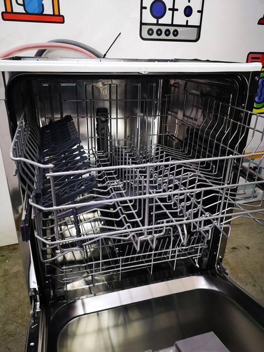 Mașina de vase Candy 13 seturi cu Garanție OCT75