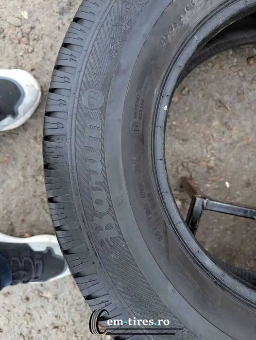 SET 2 Anvelope Iarna 215/75 R16C BARUM Snovanis 2 113/111R