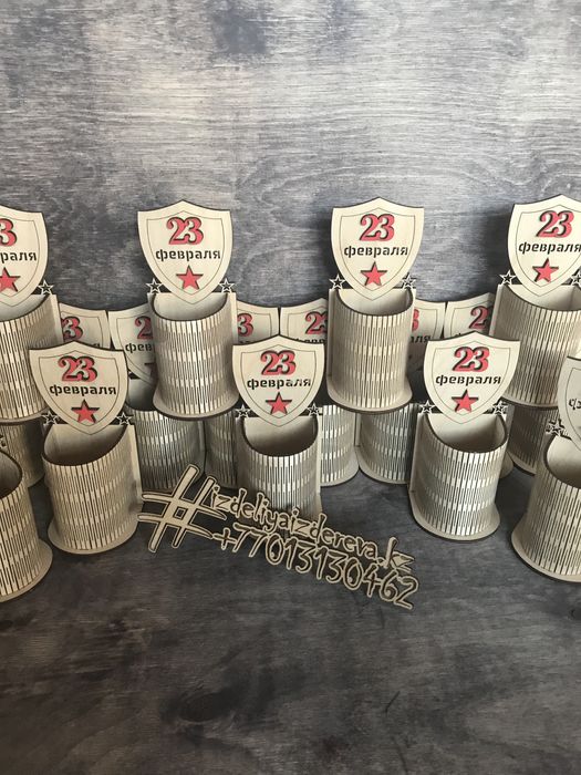 Поставка для карандашей