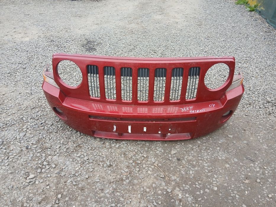 Bara Spoiler Fata Capota Aripi Jeep Patriot din 2007