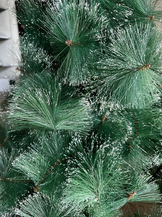 Изкуствена елха 145 см.