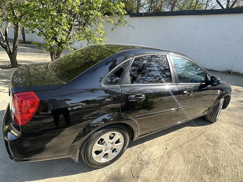 jentra sotliadi xolati yaxshi komentariyani oqib keyin telefon qlili