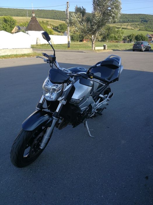 Suzuki GSR600 naked bike