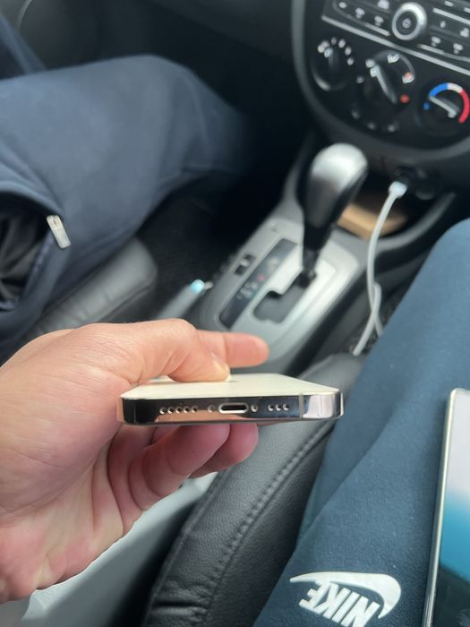 Айфон 14про голт 128г