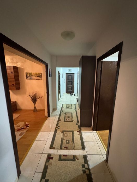 Chirie apartament 4 camere