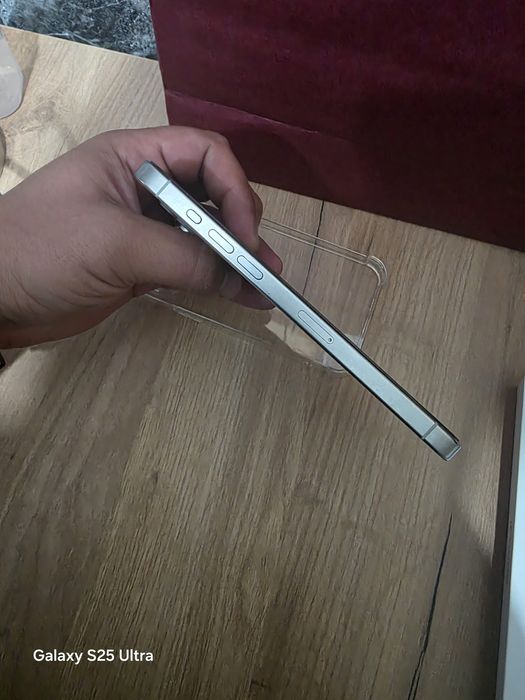 Продам Iphone 15 pro max 256