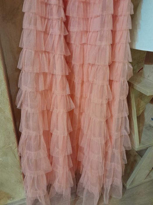 Официална рокля в цвят корал