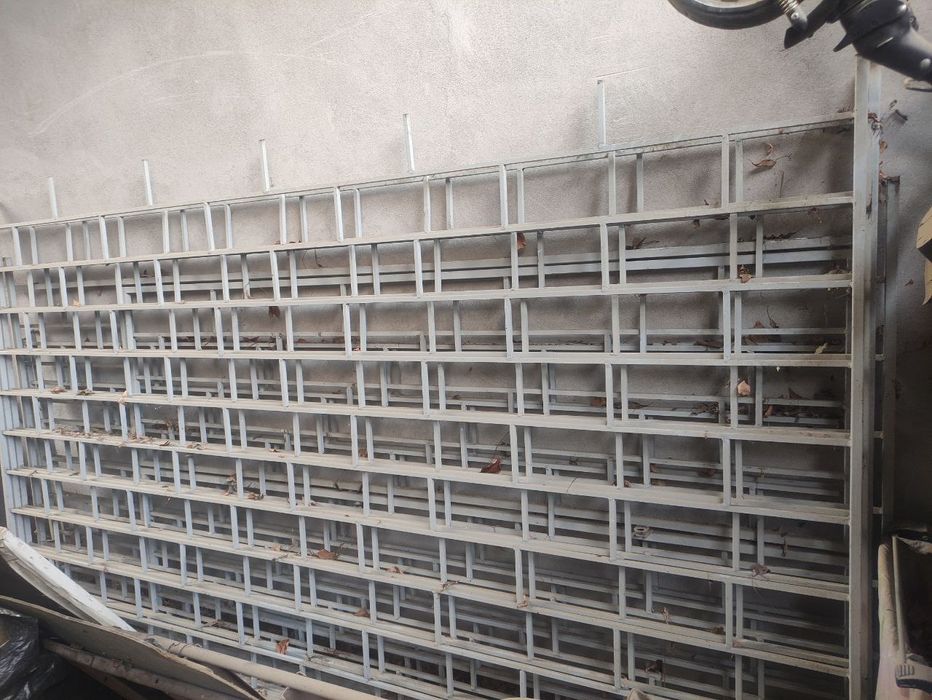 Железная решетка