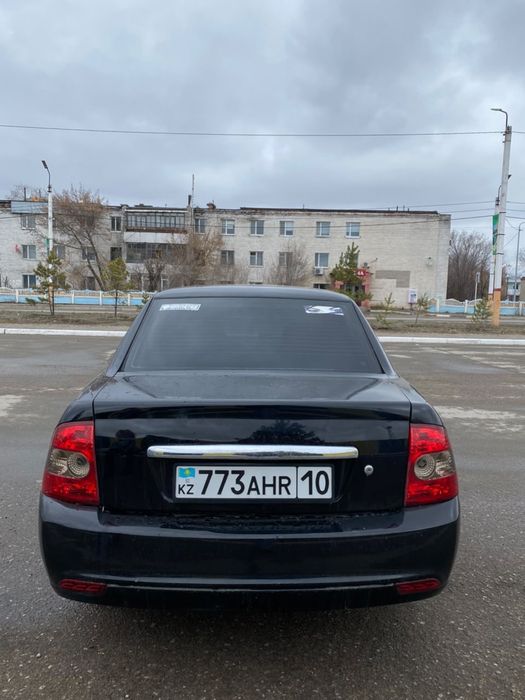 Приора  двс . Негодный.