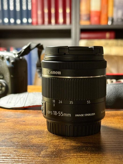 Canon 77D, 2 Obiective: 18-55mm și 50mm, filtru, geantă, trepied