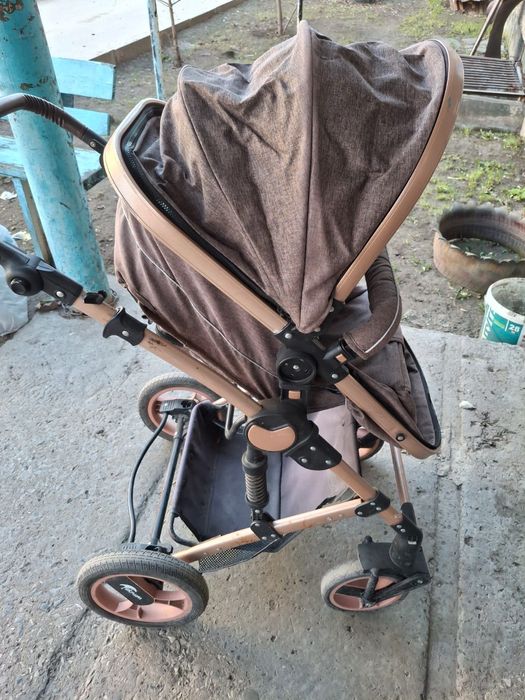 Коляска детская 5000т