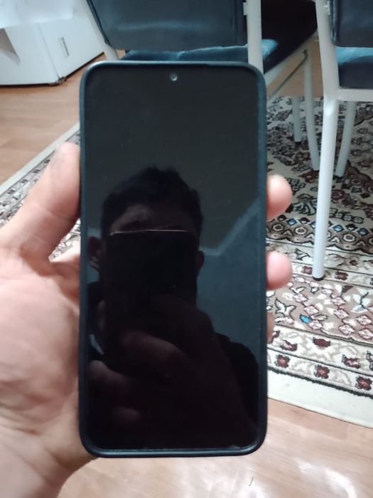 Поко с 51 64гб идеальный