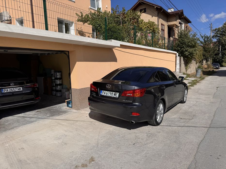 Lexus IS 220d 223 105 km 2006г
