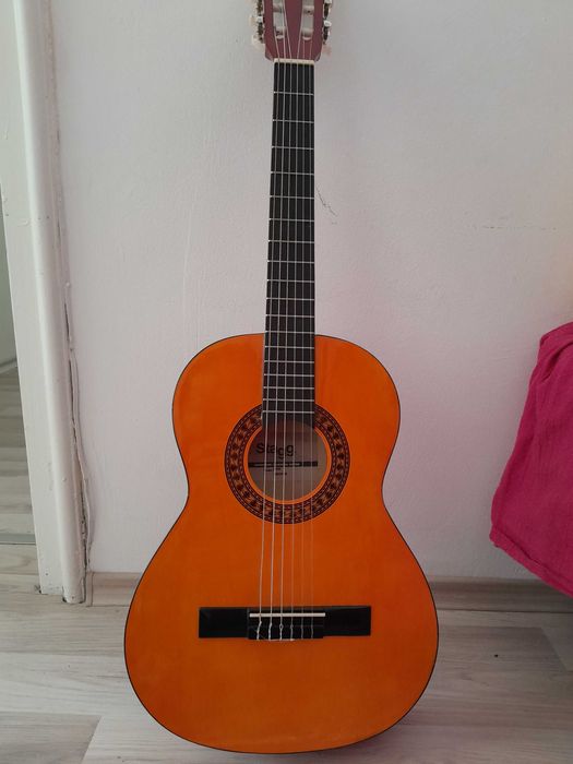 Детска китара Stagg C530 3/4 + подарък (калъф и резервни струни)