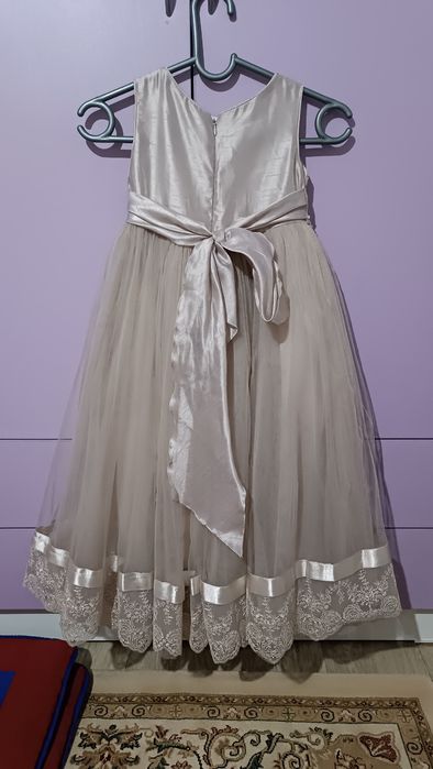 Платья для девочек