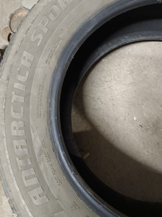 Шины зимние 275/60R20